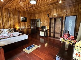 Villa Alounsavath Mekong Riverside