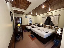 Villa Alounsavath Mekong Riverside