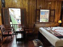 Villa Alounsavath Mekong Riverside