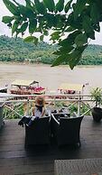 Villa Alounsavath Mekong Riverside