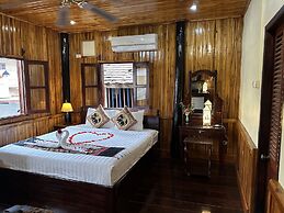 Villa Alounsavath Mekong Riverside