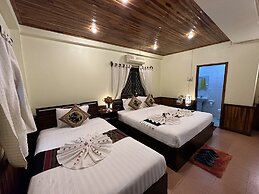 Villa Alounsavath Mekong Riverside