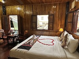 Villa Alounsavath Mekong Riverside