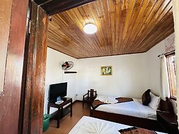 Villa Alounsavath Mekong Riverside