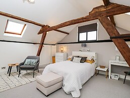The Dunnit@manor Farm