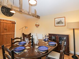 The Dunnit@manor Farm