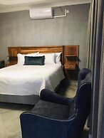 Phakela Cottages