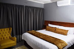 Phakela Cottages