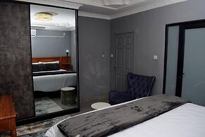 Phakela Cottages