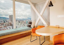 GO Quito Hotel