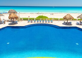 2 Bedrooms Ocean View Condo