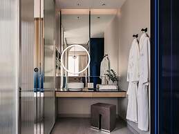 Mondrian Singapore Duxton