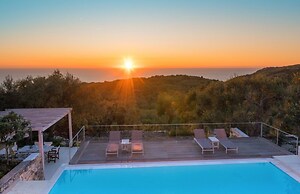 Kallista House - Beautifully Appointed 3 bed Villa