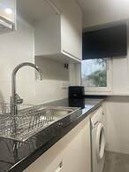 Immaculate 3-bed Apartment in Glasgow Close to M8