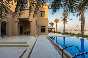 Exclusive Villa w Private Pool Garden Beach