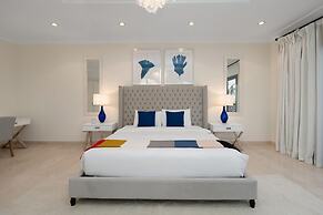 Exclusive Villa w Private Pool Garden Beach