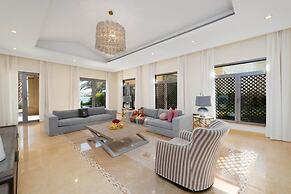 Exclusive Villa w Private Pool Garden Beach