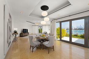 Exclusive Villa w Private Pool Garden Beach