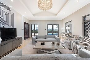 Exclusive Villa w Private Pool Garden Beach