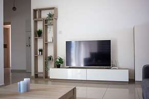 Immaculate 2-bed Penthouse in Kyrenia