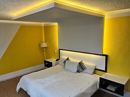 HOTEL DEL VALLE INN