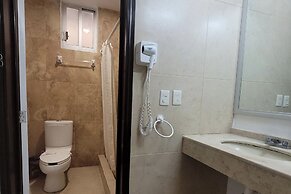 HOTEL DEL VALLE INN