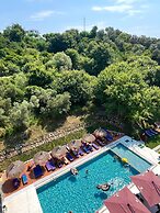 Olivia's Hill Resort