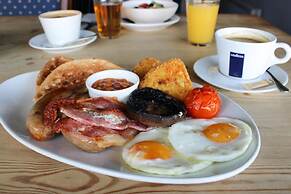 The Birdham Hotel & Restaurant