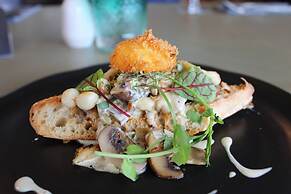 The Birdham Hotel & Restaurant