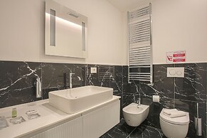 Milan Luxury Suite