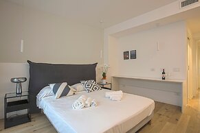 Milan Luxury Suite