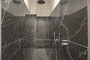 Milan Luxury Suite