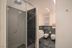 Milan Luxury Suite