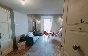 Fabroniana apartments