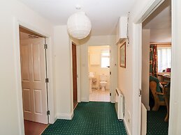 2 Garnish Court