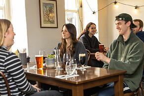 The Royal Oak Pub