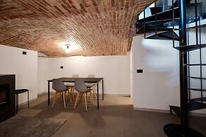 Lancetti Stylish Loft