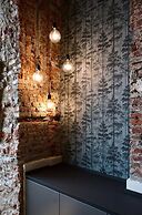 Lancetti Stylish Loft