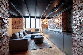 Lancetti Stylish Loft