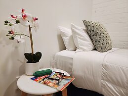 U Suites on Webb