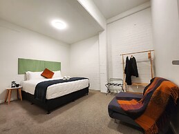 U Suites on Webb