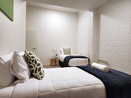 U Suites on Webb