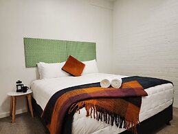 U Suites on Webb