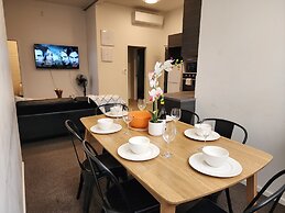 U Suites on Webb
