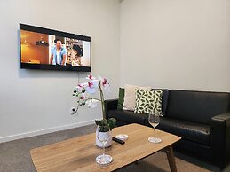 U Suites on Webb