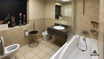 Alphatel Beach Hostel JBR