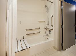 Holiday Inn Express & Suites Courtenay - Comox by IHG