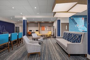 Holiday Inn Express & Suites Courtenay - Comox by IHG
