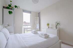 Modern 2 Bedroom Flat in Elephant and Castle