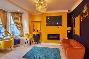Flat in Kemptown. Road Opposite to Beach